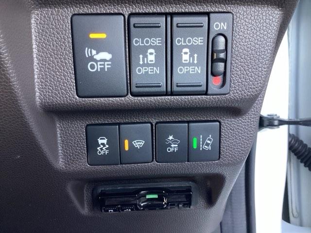 フリードハイブリッド ハイブリッド・モデューロＸホンダセンシング　１年間　走行距離無制限　保証付　ワンオーナー　禁煙車　１１．６インチフリップダウンモニター　ギャザス９インチナビ　Ｂｌｕｅｔｏｏｔｈ機能　バックモニター　ドライブレコーダー　両側電動スライドドア（19枚目）