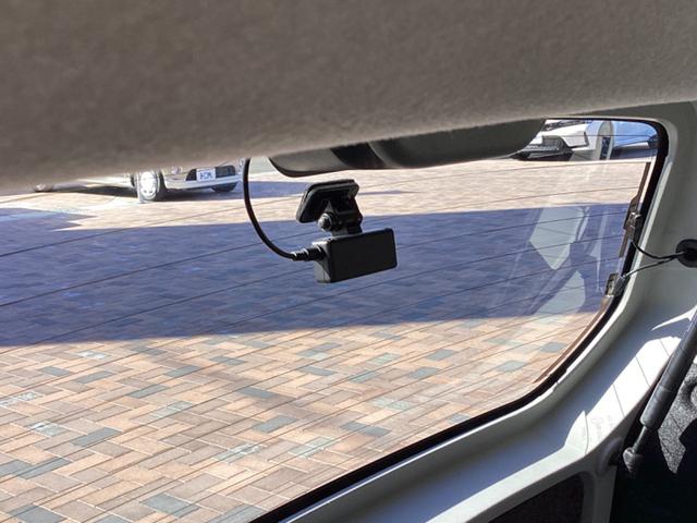 後方もドライブレコーダーを装着しております。