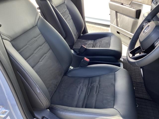 ステップワゴン eHEVスパーダプレミアムラインブラックエディション ホンダ純正11インチインターナビ Bluetooth 地デジ マルチビューカメラ シートヒーター スマートキー ホンダセンシング ホンダコネクト 両側電動スライドドア フリップダウンモニター(33枚目)