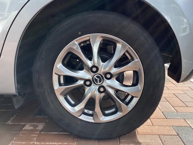 デミオ １５Ｓミストマルーン　ｉ－ＡＣＴＩＶＳＥＮＳＥ　ＡＬＨ　純正ナビ　　Ｂｌｕｅｔｏｏｔｈ　ＤＶＤ　ＥＴＣ　プッシュスタート　スマートキー　純正アルミホイール　シートヒーター　ハンドルヒーター　前後ドラレコ　禁煙車（52枚目）