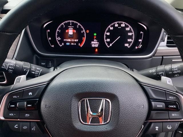 オデッセイ アブソルート・ＥＸ　２年間　走行距離無制限　保証付　禁煙車　ワンオーナー　１０インチインターナビ　フルセグＴＶ　後席モニター　Ｂｌｕｅｔｏｏｔｈ　前後ドラレコ　全周囲カメラ　オットマン　ＥＴＣ　電動シート　シートヒーター（18枚目）