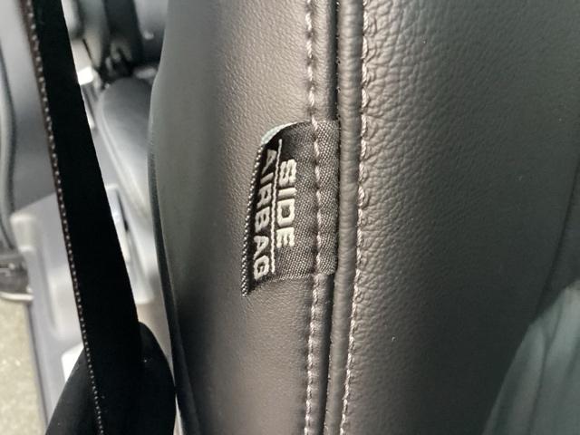 オデッセイ アブソルート・ＥＸ　２年間　走行距離無制限　保証付　禁煙車　ワンオーナー　１０インチインターナビ　フルセグＴＶ　後席モニター　Ｂｌｕｅｔｏｏｔｈ　前後ドラレコ　全周囲カメラ　オットマン　ＥＴＣ　電動シート　シートヒーター（31枚目）