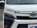 LEDヘッドライトは、本当に明るくて安全です。暗い夜道からお客様を守ってくれます。運転しやすいですし、自慢にもなるかも?黄色いハロゲンライトと見比べてください。