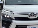 LEDヘッドライトは、本当に明るくて安全です。暗い夜道からお客様を守ってくれます。運転しやすいですし、自慢にもなるかも?黄色いハロゲンライトと見比べてください。