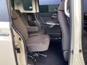 ＮＢＯＸの２列目は足元広々で快適ですよ（＾＾）／さらにシートバックテーブルも装備されてますのでドライブの際に重宝しますよ（＾＾♪
