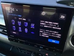 バックカメラも装備しております。車庫入れの苦手なお客様も安心！重宝してくれます！ 3