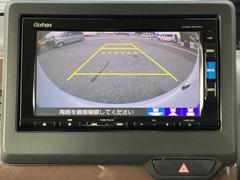 バックカメラも装備しております。車庫入れの苦手なお客様も安心！重宝してくれます！ 6