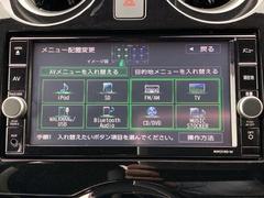 バックカメラも装備しております。車庫入れの苦手なお客様も安心！重宝してくれます！ 5