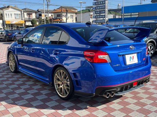 ＷＲＸ ＳＴＩ ＥＪ２０　ファイナルエディション　フルパッケージ　５５５台限定　禁煙車　フルパッケージ　ＳＴＩパフォーマンスＰＫＧ　ＬＥＤライナー　専用ゴールドアルミ　アルカンターラハンドル　ＳＴＩリップ　ＲＥＣＡＲＯシート　大型リヤスポ　フロント／サイドカメラ（55枚目）