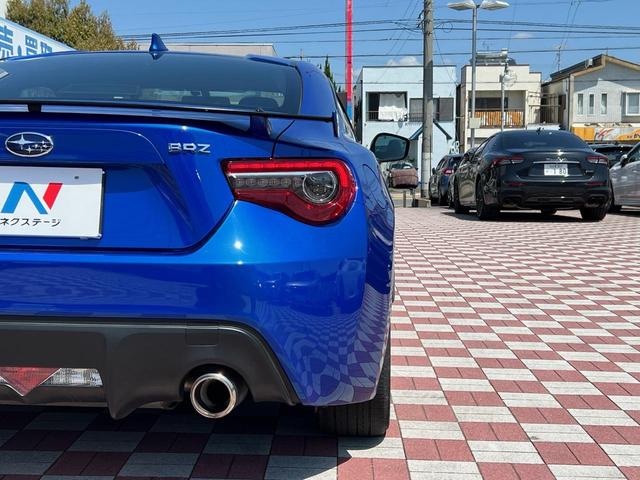 ＢＲＺ ＧＴ　禁煙車　後期型　リアスポ　ＬＥＤライナー　純正ナビ　バックカメラ　ＥＴＣ　シートヒーター　スマートキー　パドルシフト　オートライト　純正１８インチアルミ　ｂｒｅｍｂｏ製ブレーキ　ＬＥＤヘッド（48枚目）