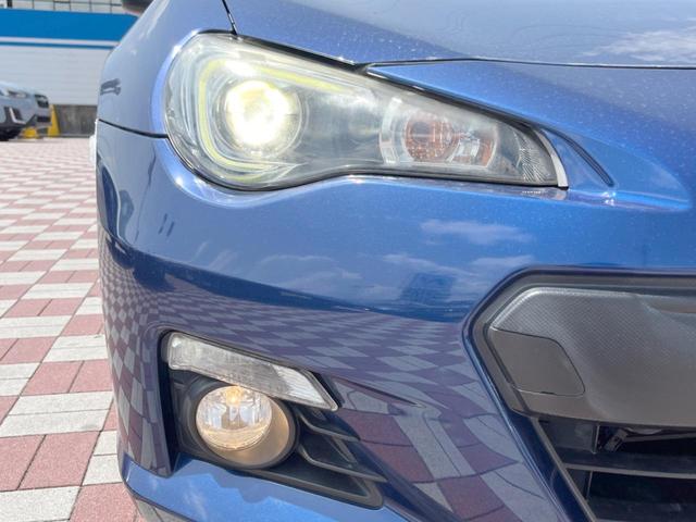 ＢＲＺ Ｒ　禁煙車　６ＭＴ　ＬＥＤアクセサリーライナー　フォグライト　純正１７インチアルミ　ＨＩＤヘッドライト　Ｂｌｕｅｔｏｏｔｈ　バックカメラ　ＥＴＣ　キーレスエントリー（9枚目）