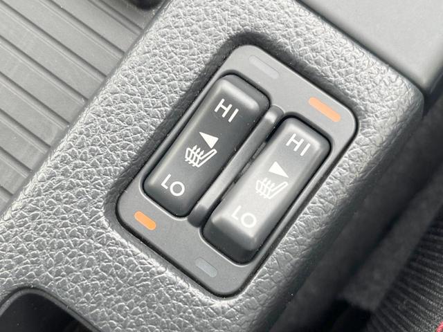 ＷＲＸ　Ｓ４ ２．０ＧＴアイサイト　禁煙車　純正パナソニックビルトイン製ナビ　バックカメラ　シートヒーター　純正１８インチアルミホイール　ＬＥＤヘッドライト　デュアルオートエアコン　パワーシート　スマートキー　ＥＴＣ（5枚目）