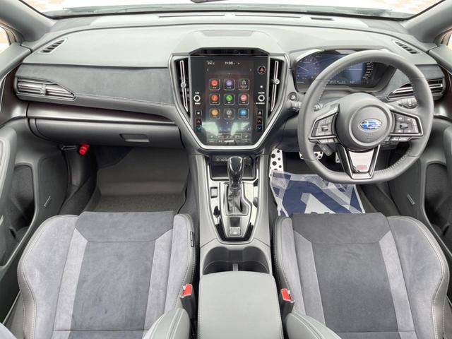 ＷＲＸ　Ｓ４ ＳＴＩスポーツシャープ　禁煙車　ＳＴＩパフォーマンスマフラー　ＳＴＩタワーバー　ＳＴＩドロースティフナーＦ．Ｒ　ミッションフルードクーラー　ＲＥＣＡＲＯシート　ハーマンカードンサウンドシステム　純正ＢＢＳ１９インチアルミ（2枚目）