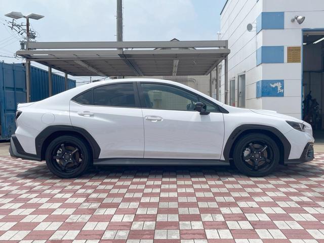 ＷＲＸ　Ｓ４ ＳＴＩスポーツシャープ　禁煙車　ＳＴＩパフォーマンスマフラー　ＳＴＩタワーバー　ＳＴＩドロースティフナーＦ．Ｒ　ミッションフルードクーラー　ＲＥＣＡＲＯシート　ハーマンカードンサウンドシステム　純正ＢＢＳ１９インチアルミ（26枚目）
