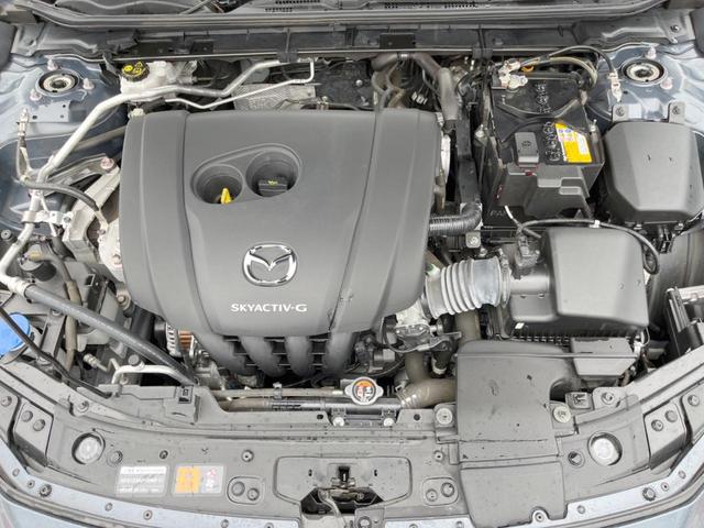 ＭＡＺＤＡ３ファストバック ２０Ｓバーガンディ　セレクション　禁煙車　純正リアスポイラー　赤革シート　８．８インチマツダコネクトナビ　バックカメラ　ＥＴＣ　ステアリングヒーター　シートヒーター　ＬＥＤヘッドライト　純正１８インチアルミホイール　パドルシフト（18枚目）