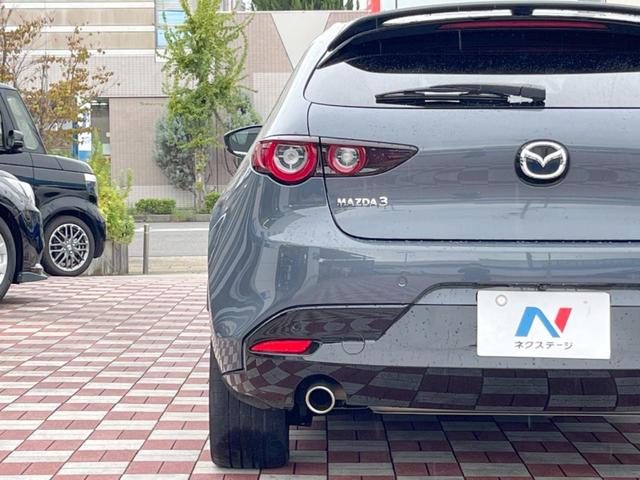ＭＡＺＤＡ３ファストバック ２０Ｓバーガンディ　セレクション　禁煙車　純正リアスポイラー　赤革シート　８．８インチマツダコネクトナビ　バックカメラ　ＥＴＣ　ステアリングヒーター　シートヒーター　ＬＥＤヘッドライト　純正１８インチアルミホイール　パドルシフト（23枚目）
