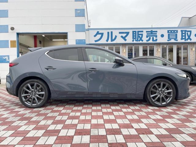 ＭＡＺＤＡ３ファストバック ２０Ｓバーガンディ　セレクション　禁煙車　純正リアスポイラー　赤革シート　８．８インチマツダコネクトナビ　バックカメラ　ＥＴＣ　ステアリングヒーター　シートヒーター　ＬＥＤヘッドライト　純正１８インチアルミホイール　パドルシフト（26枚目）