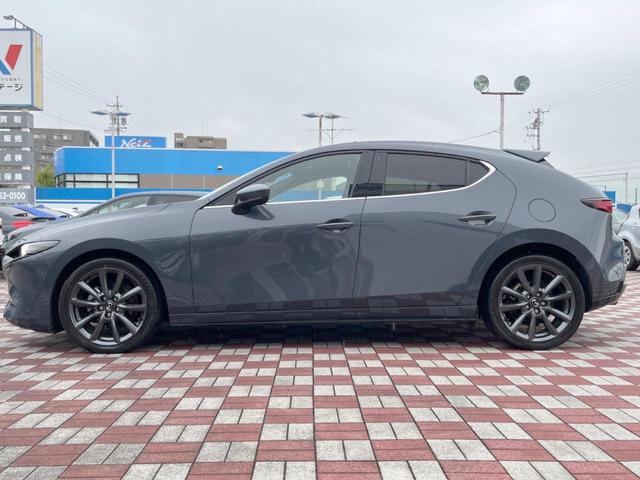 ＭＡＺＤＡ３ファストバック ２０Ｓバーガンディ　セレクション　禁煙車　純正リアスポイラー　赤革シート　８．８インチマツダコネクトナビ　バックカメラ　ＥＴＣ　ステアリングヒーター　シートヒーター　ＬＥＤヘッドライト　純正１８インチアルミホイール　パドルシフト（27枚目）
