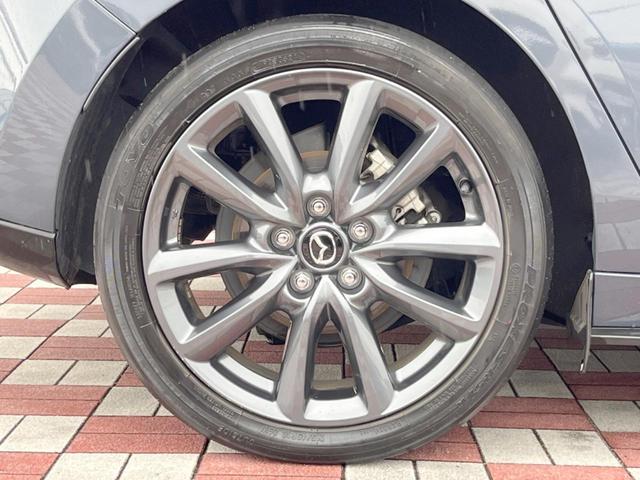 ＭＡＺＤＡ３ファストバック ２０Ｓバーガンディ　セレクション　禁煙車　純正リアスポイラー　赤革シート　８．８インチマツダコネクトナビ　バックカメラ　ＥＴＣ　ステアリングヒーター　シートヒーター　ＬＥＤヘッドライト　純正１８インチアルミホイール　パドルシフト（30枚目）
