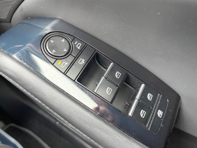 ＭＡＺＤＡ３ファストバック ２０Ｓバーガンディ　セレクション　禁煙車　純正リアスポイラー　赤革シート　８．８インチマツダコネクトナビ　バックカメラ　ＥＴＣ　ステアリングヒーター　シートヒーター　ＬＥＤヘッドライト　純正１８インチアルミホイール　パドルシフト（56枚目）