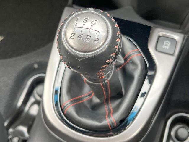 フィット RS ホンダセンシング 禁煙車 6速MT パイオニア製SDナビ バックカメラ スマートキー ETC ハーフレザー 純正16インチアルミ LEDヘッドライト 純正革巻きステアリング ホンダセンシング クルコン オートエアコン(7枚目)