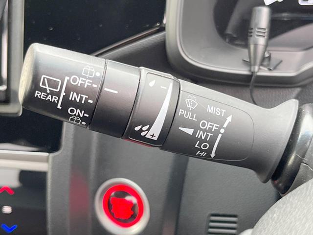 フィット RS ホンダセンシング 禁煙車 6速MT パイオニア製SDナビ バックカメラ スマートキー ETC ハーフレザー 純正16インチアルミ LEDヘッドライト 純正革巻きステアリング ホンダセンシング クルコン オートエアコン(48枚目)
