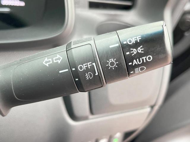 フィット RS ホンダセンシング 禁煙車 6速MT パイオニア製SDナビ バックカメラ スマートキー ETC ハーフレザー 純正16インチアルミ LEDヘッドライト 純正革巻きステアリング ホンダセンシング クルコン オートエアコン(49枚目)