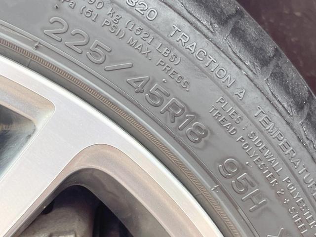 レヴォーグ １．６ＧＴ－Ｓアイサイト　純正パナソニックビルトインナビ　バックカメラ　ＥＴＣ　アイサイトＶｅｒ．３　ＢＩＬＳＴＥＩＮダンパー　スマートキー　　純正革巻きステアリング　ＬＥＤヘッドライト　純正１８インチアルミホイール（33枚目）