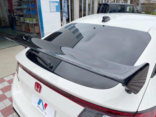 シビック タイプＲ　禁煙車　ホンダコネクト９インチディスプレイ　ＣａｒＰｌａｙ　ホンダセンシング　ｂｒｅｍｂｏキャリパー　ＥＴＣ２．０　バックカメラ　アルカンターラステアリング　ＬＥＤヘッドライト　純正１９インチアルミ（29枚目）