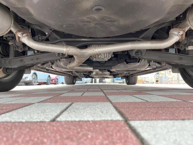 エクシーガクロスオーバー７ ２．５ｉアイサイト　禁煙車　純正ダイアトーンサウンドナビ　バックカメラ　シートヒーター　ＥＴＣ　ＳＩドライブ　ルーフレール　レーダークルーズ　スマートキー　純正１７インチホイール　パワーシート　オートライト　レザーシート（20枚目）