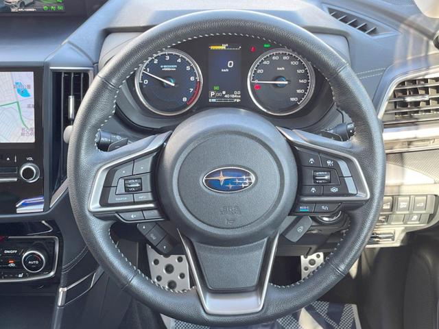 フォレスター アドバンス 禁煙車 純正パナソニックナビ アイサイトセイフティ+ スマートビューミラー フロント・サイド・バックカメラ パワーバックドア ETC 純正18インチアルミ ルーフレール フリップダウン LEDライナー(11枚目)