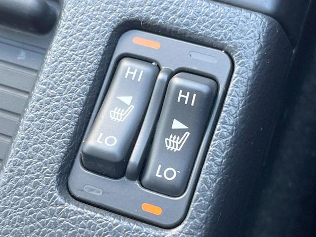 WRX S4 2.0GTアイサイト 禁煙車 純正パナソニック製ナビ アイサイトセイフティプラス フロント・サイド・バックカメラ シートヒーター ETC トランクスポイラー 純正18インチアルミ パワーシート LEDヘッド オートエアコン(6枚目)