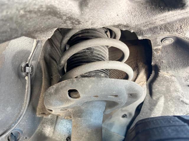 GRヤリス RZ ハイパフォーマンス 禁煙車 GRマフラー TOMSリヤスポイラー GRエアロ JBLサウンド GRキャリパー 8インチディスプレイオーディオ バックカメラ ETC 純正18インチアルミホイール LEDヘッドライト(20枚目)