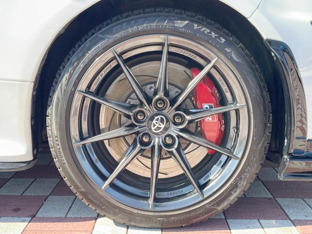 GRヤリス RZ ハイパフォーマンス 禁煙車 GRマフラー TOMSリヤスポイラー GRエアロ JBLサウンド GRキャリパー 8インチディスプレイオーディオ バックカメラ ETC 純正18インチアルミホイール LEDヘッドライト(31枚目)