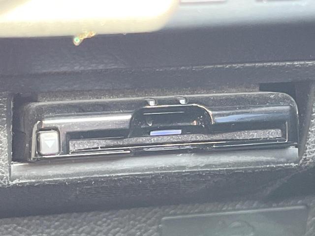 ＷＲＸ　ＳＴＩ ＳＴＩ　タイプＳ　禁煙車　ＳＴＩスタイルパッケージ　アドバンスドセーフティパッケージ　純正パナソニック８インチナビ　メモリー機能付き革シート　ＥＴＣ　バック＆サイド＆フロントカメラ　純正１９インチアルミホイール（8枚目）