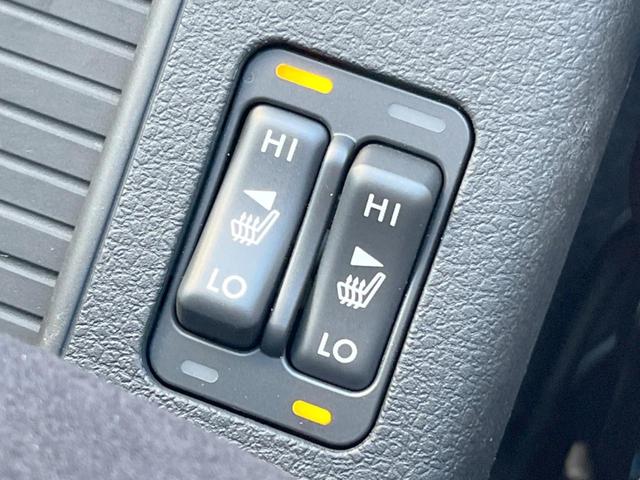 ＷＲＸ　ＳＴＩ ＳＴＩ　タイプＳ　禁煙車　ＳＴＩスタイルパッケージ　アドバンスドセイフティパッケージ　純正ナビ　バックカメラ　Ｂｒｅｍｂｏキャリパー　ＥＴＣ　純正１９インチアルミ　シートヒーター　ＢＩＬＳＴＥＩＮ製ダンパー（7枚目）