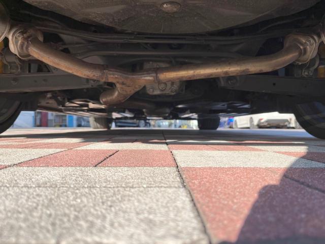 ＷＲＸ　ＳＴＩ ＳＴＩ　タイプＳ　禁煙車　ＳＴＩスタイルパッケージ　アドバンスドセイフティパッケージ　純正ナビ　バックカメラ　Ｂｒｅｍｂｏキャリパー　ＥＴＣ　純正１９インチアルミ　シートヒーター　ＢＩＬＳＴＥＩＮ製ダンパー（19枚目）