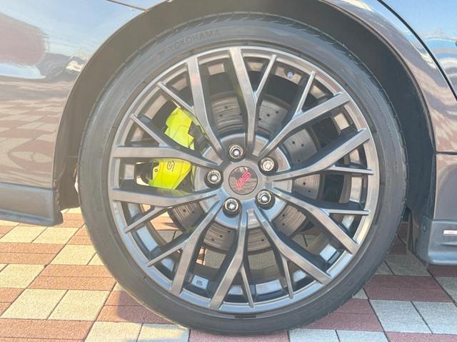 ＷＲＸ　ＳＴＩ ＳＴＩ　タイプＳ　禁煙車　ＳＴＩスタイルパッケージ　アドバンスドセイフティパッケージ　純正ナビ　バックカメラ　Ｂｒｅｍｂｏキャリパー　ＥＴＣ　純正１９インチアルミ　シートヒーター　ＢＩＬＳＴＥＩＮ製ダンパー（32枚目）
