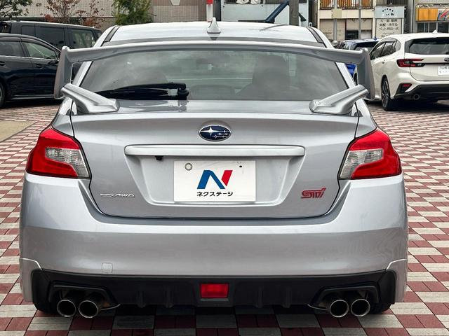 安心の最長10年・走行無制限保証(有償)をご用意。保証内容も充実はもちろん、無料点検&オイル交換や、年中無休の全国・24時間ロードサービスも付帯されておりますのでご安心下さい。