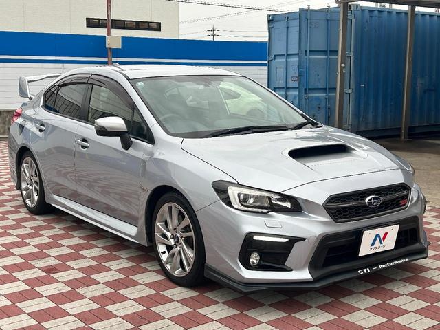 大好評のボディコーティング「弾スプラッシュコート」もご納車までに施工可能。通常のガラスコートと異なる、耐久年数6年の無機質ガラスコーティングが、ボディをキレイな状態に保ってくれます。