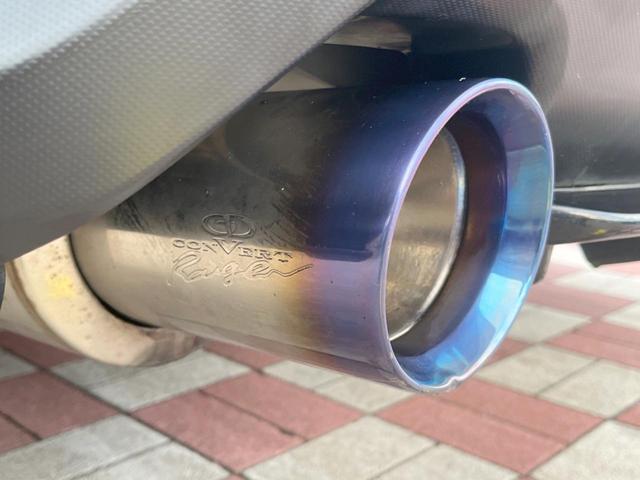 【ガナドール製マフラー】純正にはない個性あふれる「後ろ姿」を演出するガナドールマフラー付き！ビジュアル・サウンド共にこだわりの一台に仕上がっております♪
