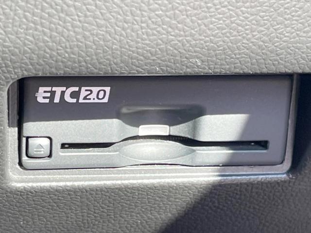 スイフトスポーツ ベースグレード 禁煙車 全方位モニター 純正8インチSDナビ ETC2.0 運転席シートヒーター スマートキー デジタルルームミラー クルーズコントロール LEDヘッドライト 純正17インチアルミホイール(6枚目)