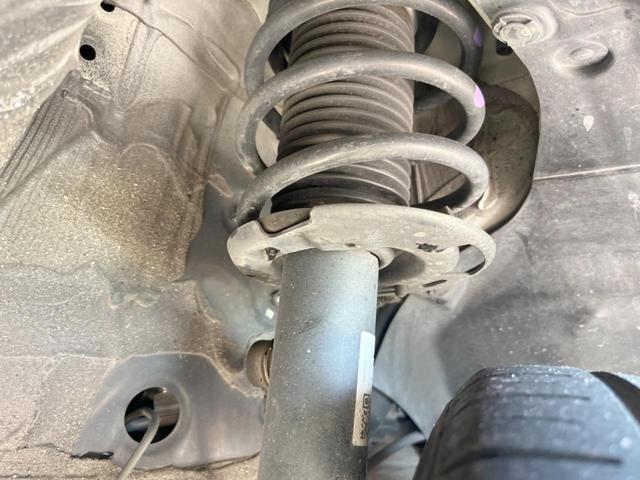 スイフトスポーツ ベースグレード 禁煙車 全方位モニター 純正8インチSDナビ ETC2.0 運転席シートヒーター スマートキー デジタルルームミラー クルーズコントロール LEDヘッドライト 純正17インチアルミホイール(20枚目)