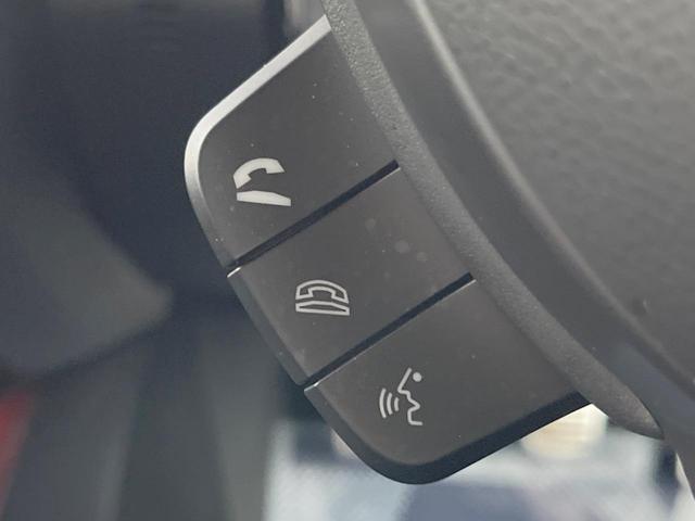 スイフトスポーツ ベースグレード　禁煙車　純正パナソニック製８インチナビ　全方位カメラ　運転席シートヒーター　ＥＴＣ　専用スポーツシート　ＬＥＤヘッドライト　純正１７インチアルミ　セーフティサポート　スマートキー　クルコン　６速ＭＴ（45枚目）