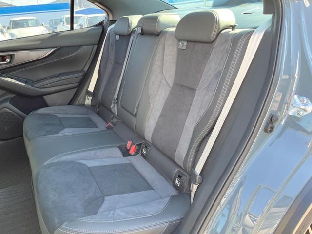 WRX S4 STIスポーツシャープ 禁煙 STIタワーバー フレキシブルドロースティフナー ハーマンカードン グレード専用BBS19インチアルミ ETC 11.6インチナビ 全周囲カメラ RECAROシート LEDヘッド LEDライナー(38枚目)