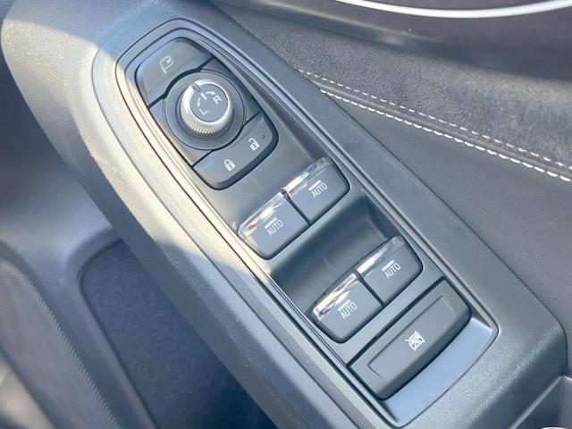 WRX S4 STIスポーツシャープ 禁煙 STIタワーバー フレキシブルドロースティフナー ハーマンカードン グレード専用BBS19インチアルミ ETC 11.6インチナビ 全周囲カメラ RECAROシート LEDヘッド LEDライナー(42枚目)