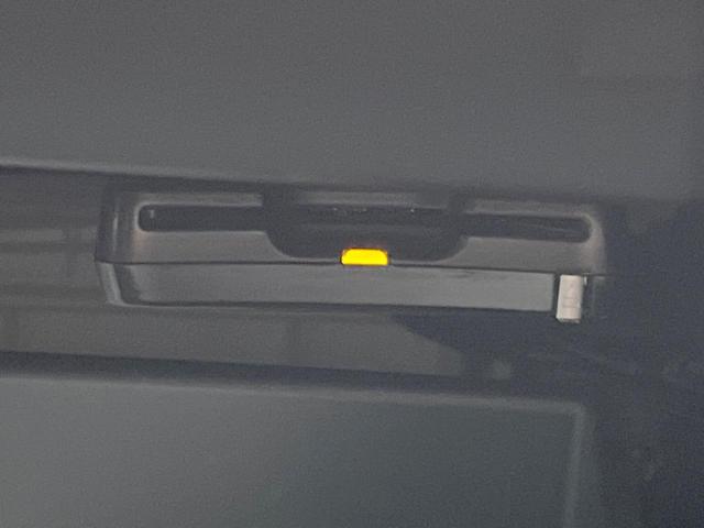 【ＥＴＣ】高速道路の料金所をストレスなく通過！話題のスポットやサービスエリアに多い「スマートＩＣ」利用時は必須のアイテムです。当店でセットアップを実施、ご納車当日からすぐにご利用いただけます！