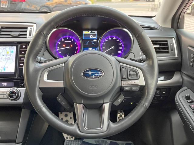 レガシィＢ４ リミテッド　禁煙車　アドバンスドセイフティパッケージ　黒革シート　ＬＥＤヘッド　全席シートヒーター　純正パナソニックＳＤナビ　純正１８インチアルミ　スマートキー　ＥＴＣ　アルミペダル　パドルシフト（7枚目）