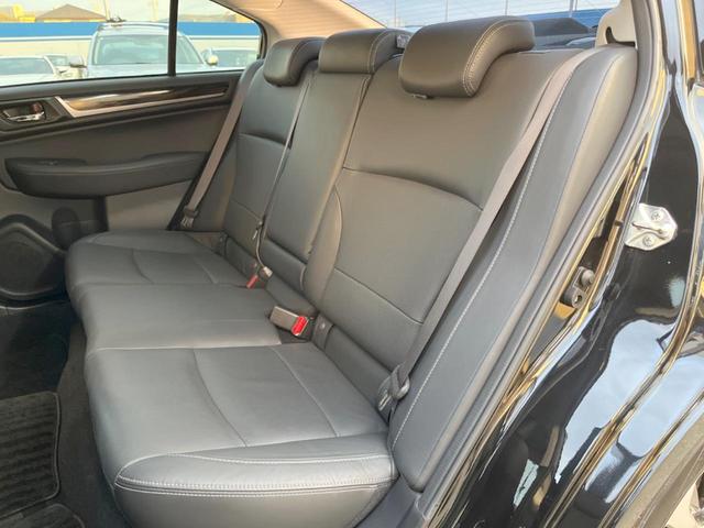 レガシィＢ４ リミテッド　禁煙車　アドバンスドセイフティパッケージ　黒革シート　ＬＥＤヘッド　全席シートヒーター　純正パナソニックＳＤナビ　純正１８インチアルミ　スマートキー　ＥＴＣ　アルミペダル　パドルシフト（35枚目）