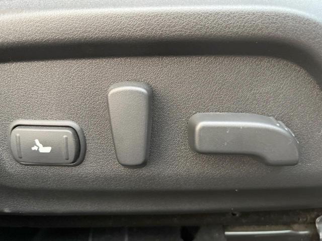 レガシィＢ４ リミテッド　禁煙車　アドバンスドセイフティパッケージ　黒革シート　ＬＥＤヘッド　全席シートヒーター　純正パナソニックＳＤナビ　純正１８インチアルミ　スマートキー　ＥＴＣ　アルミペダル　パドルシフト（36枚目）